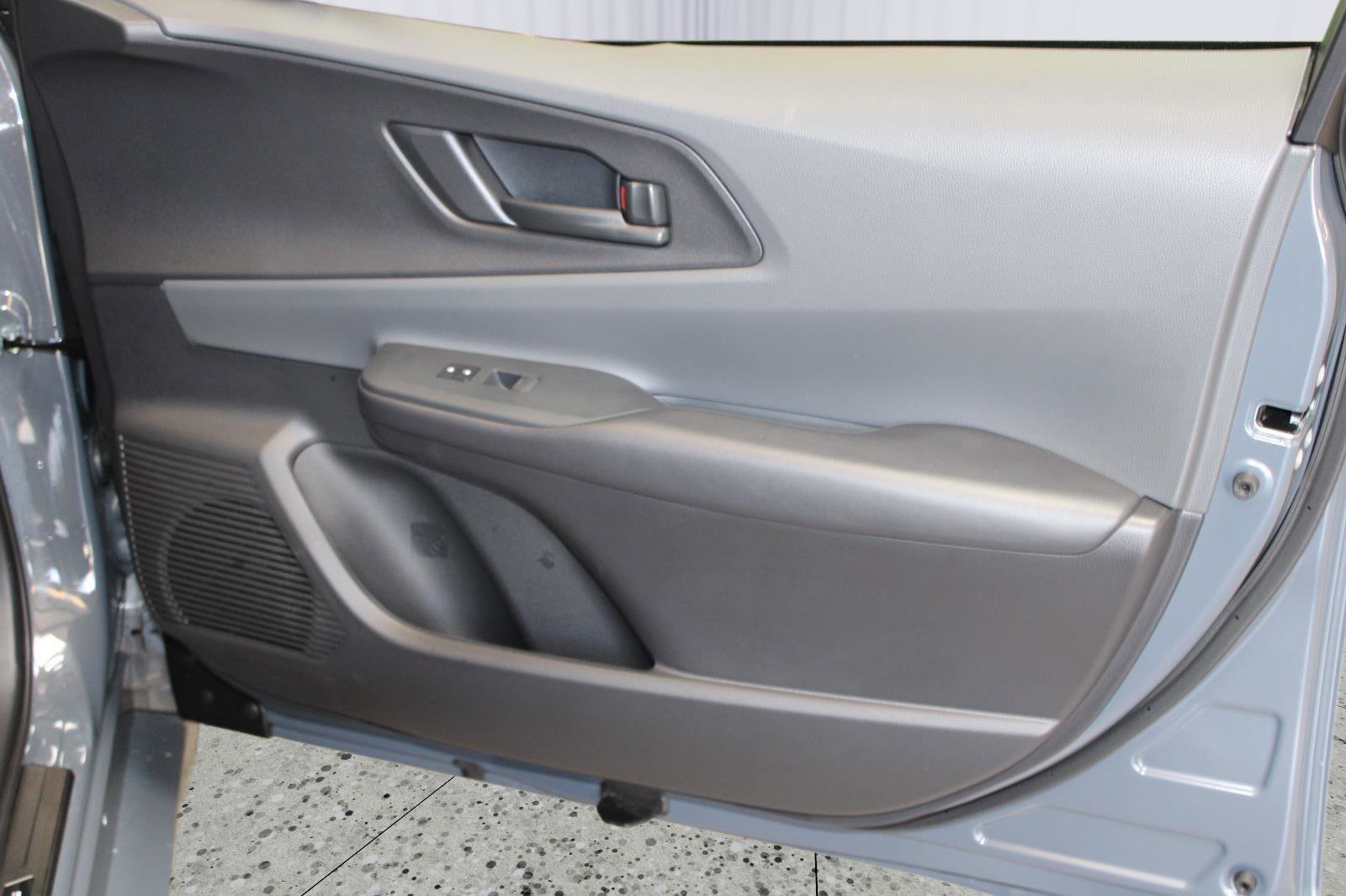 Used 2026 Toyota Prius LE w/ Protection Package #3 (TMS) FWD image 39
