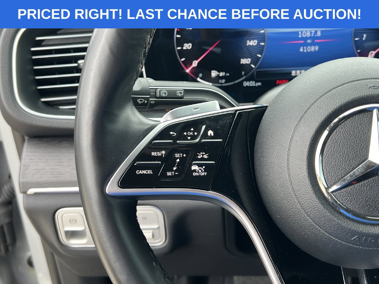 Used 2025 Mercedes-Benz GLE 450 4MATIC w/ AMG Line Exterior image 8