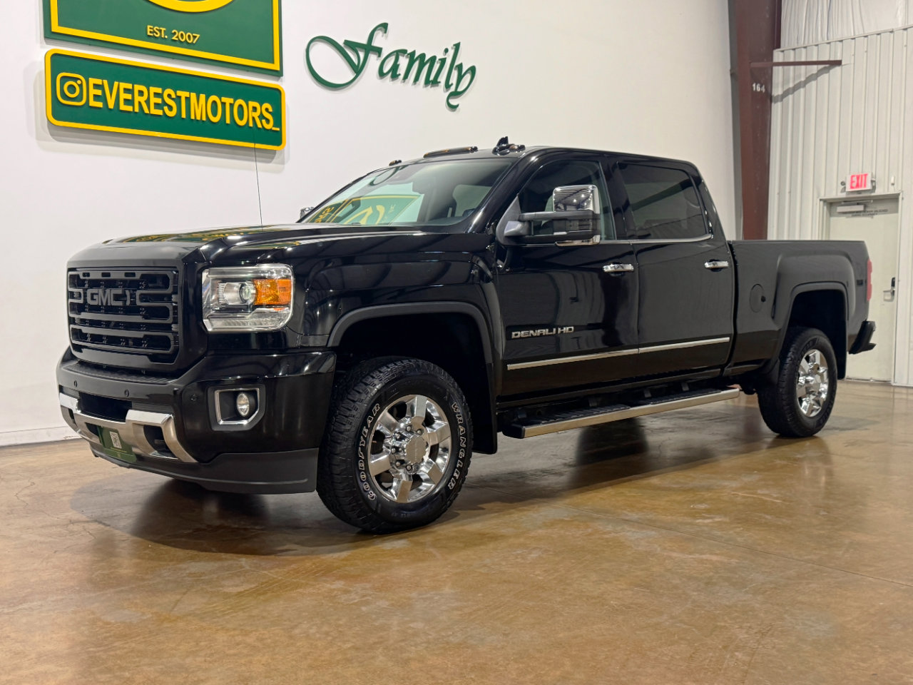 Used 2016 GMC Sierra 3500 Denali w/ Driver Alert Package image 3