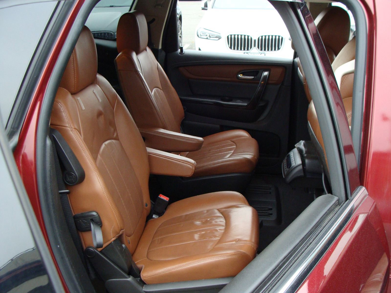 Used 2017 Chevrolet Traverse Premier image 29