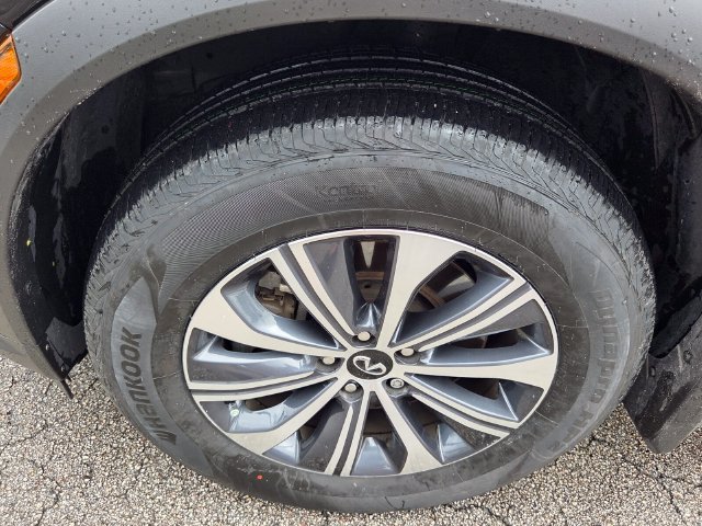 Certified 2025 INFINITI QX60 Pure FWD image 9