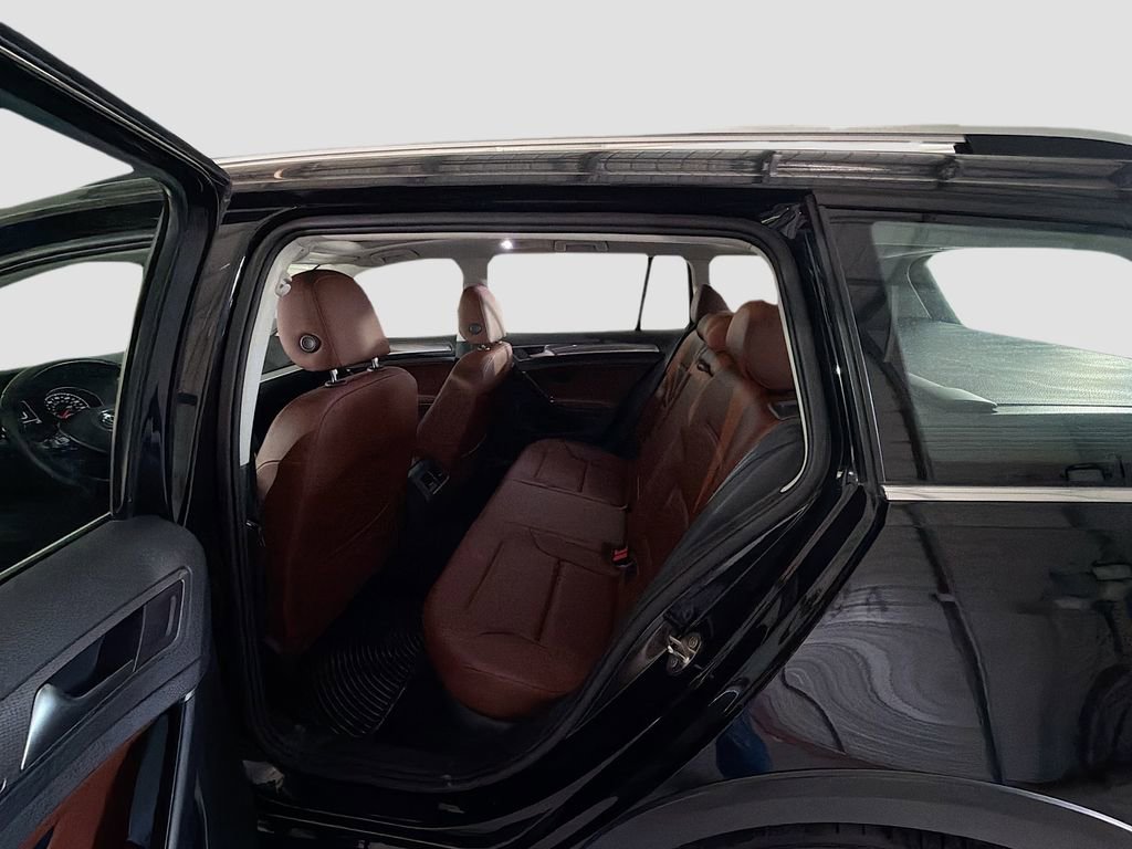 Used 2017 Volkswagen Golf Alltrack SE image 28