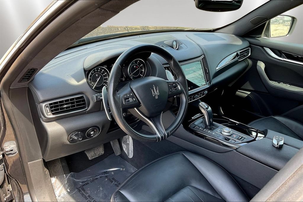 Used 2023 Maserati Levante Modena AWD/4WD image 17