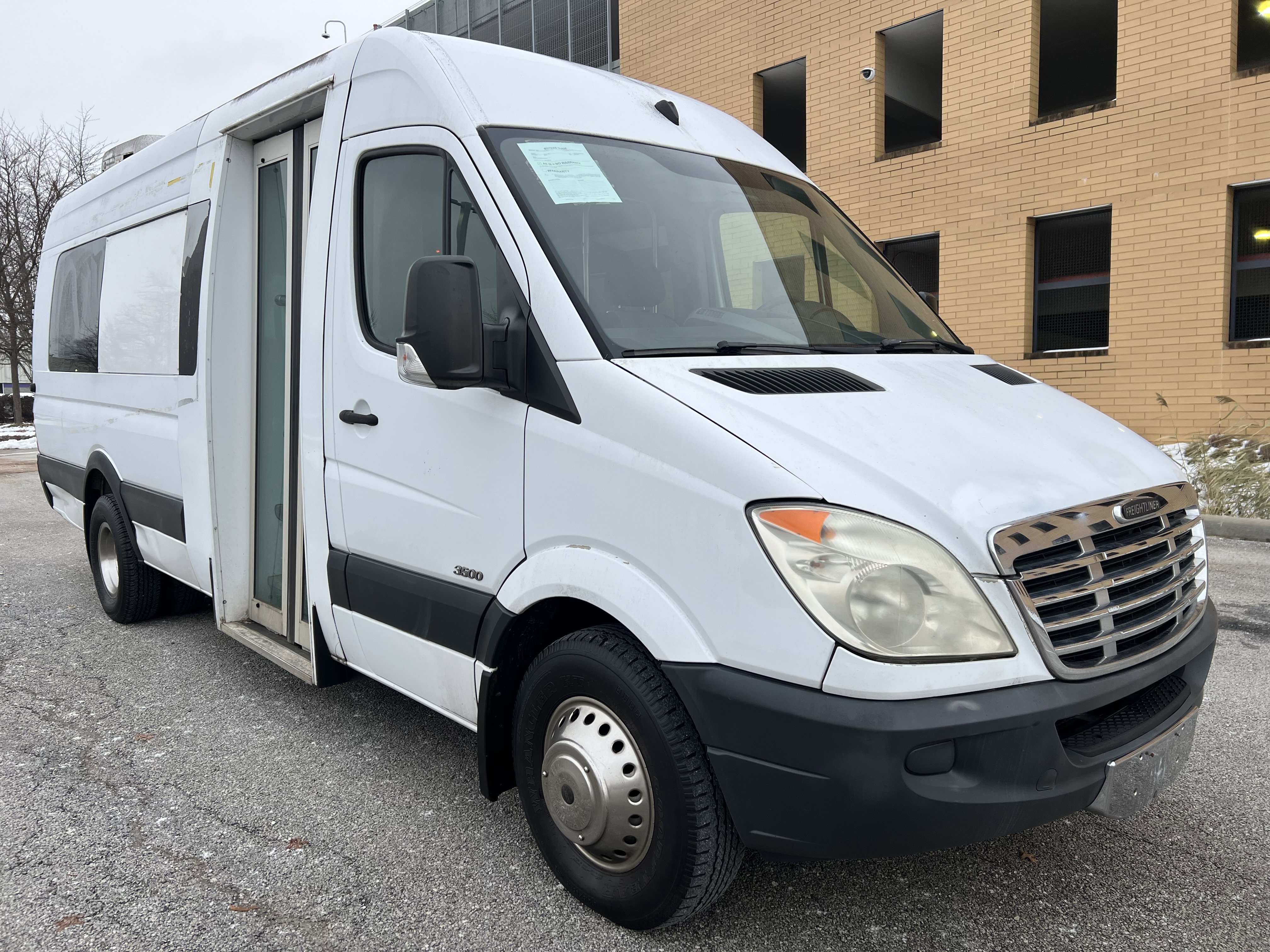 Used 2013 Freightliner Sprinter 3500 image 11