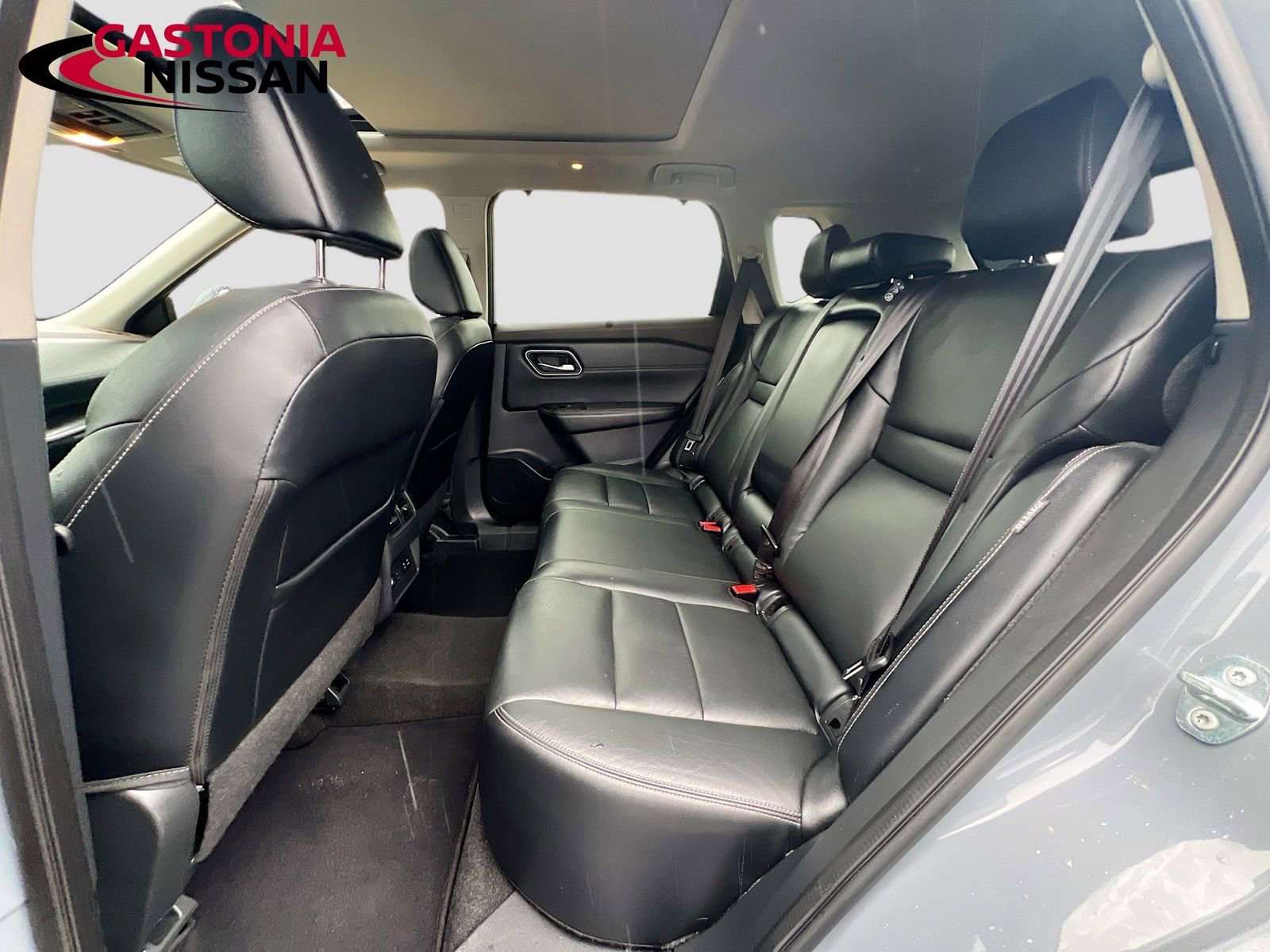 Used 2021 Nissan Rogue SL image 32