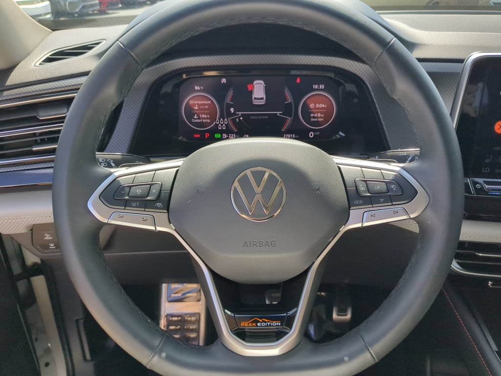 Certified 2024 Volkswagen Atlas Peak Edition SE AWD/4WD image 32