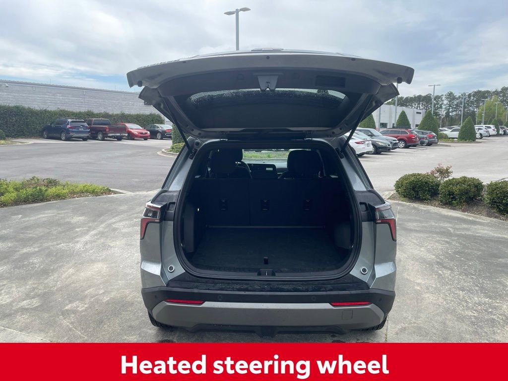 Used 2025 Chevrolet Equinox LT FWD image 10