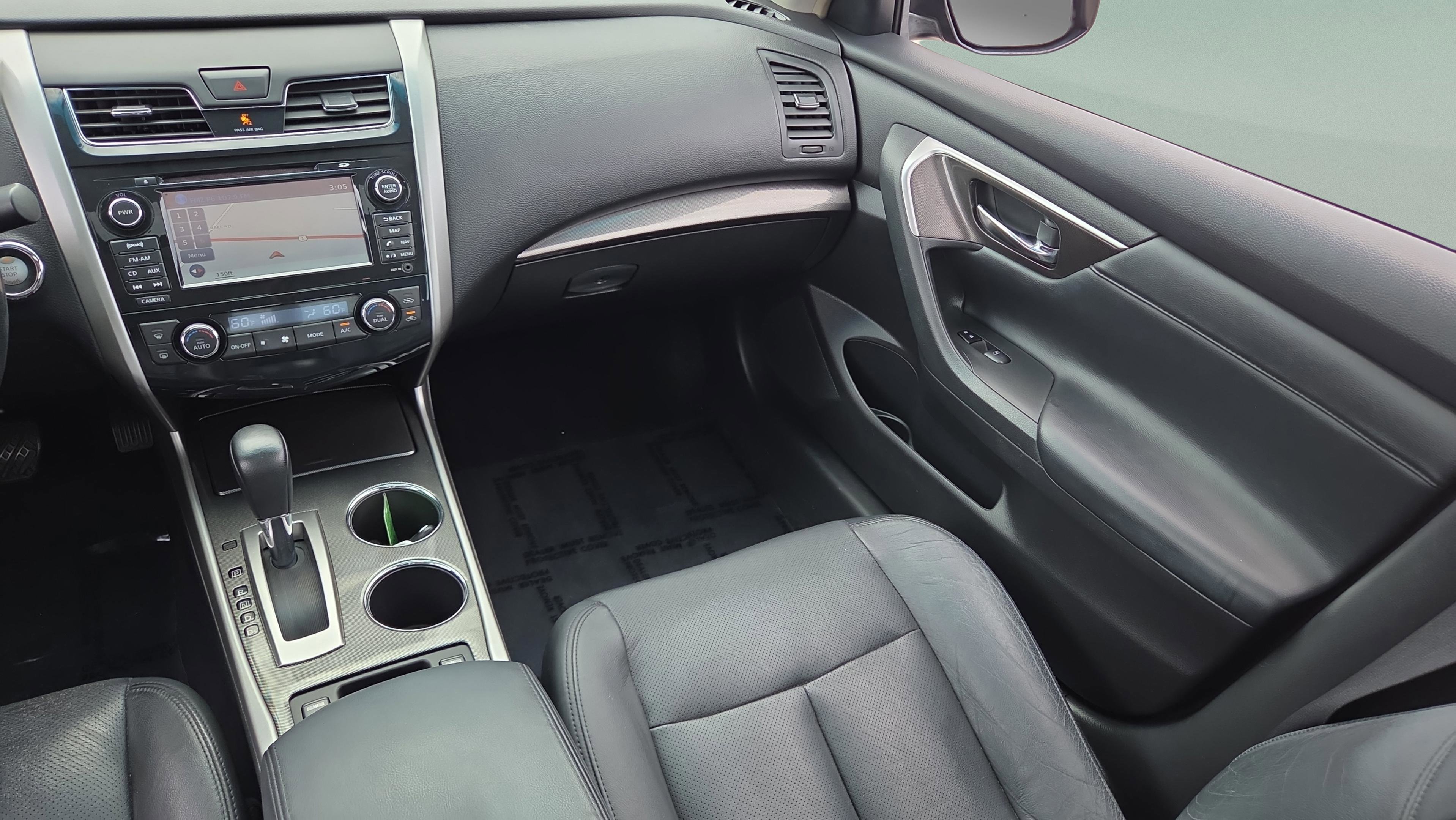 Used 2013 Nissan Altima 3.5 SL w/ Technology Pkg FWD image 14