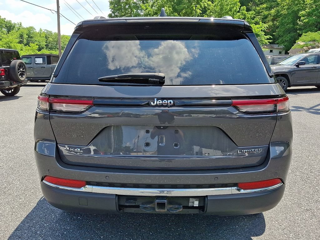 Used 2022 Jeep Grand Cherokee Limited AWD/4WD image 9