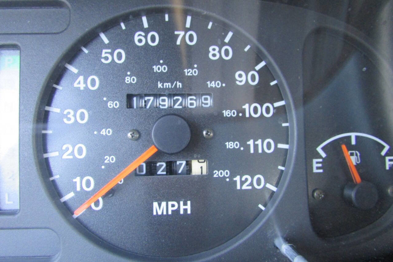 Used 1999 Isuzu Rodeo LS image 40
