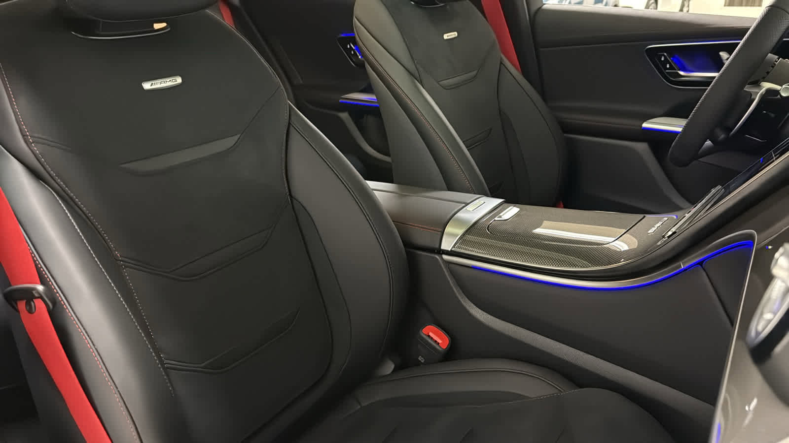 New 2026 Mercedes-Benz GLC 43 AMG 4MATIC Coupe image 35