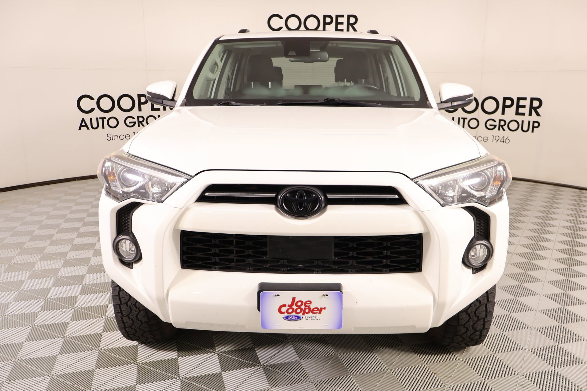 Used 2020 Toyota 4Runner SR5 Premium AWD/4WD image 11
