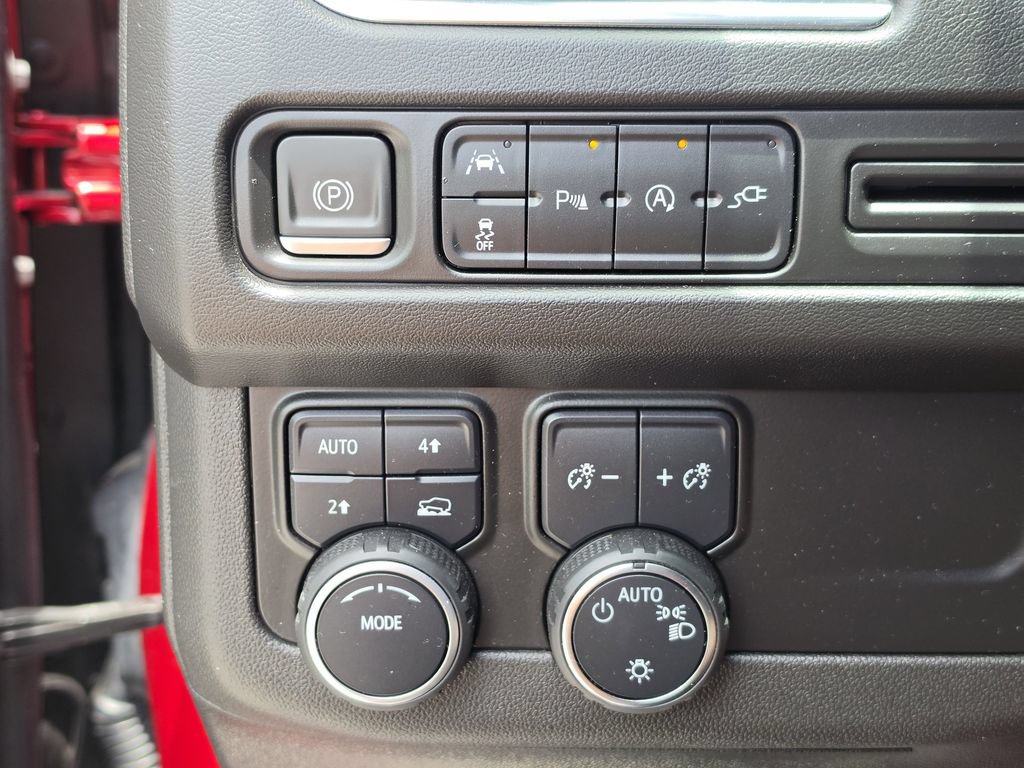 Used 2022 Chevrolet Tahoe RST AWD/4WD image 29