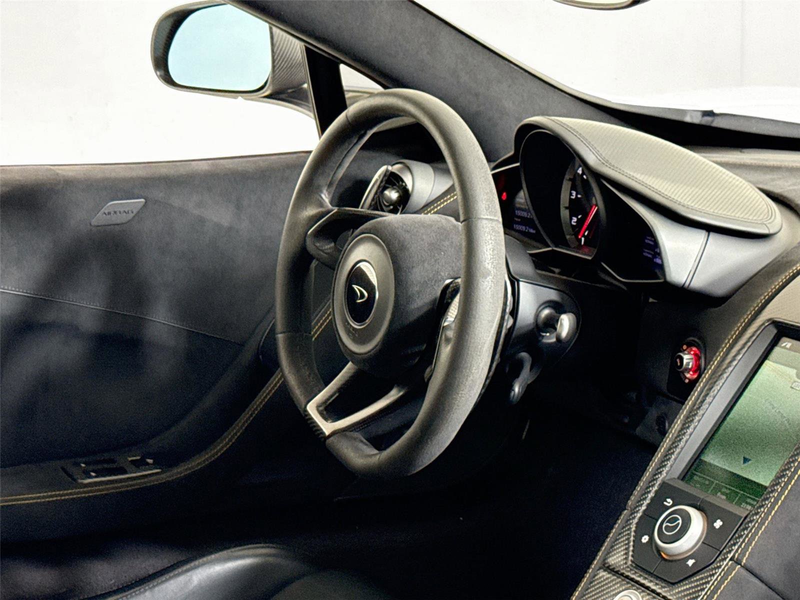 Used 2016 McLaren 675LT Coupe image 27