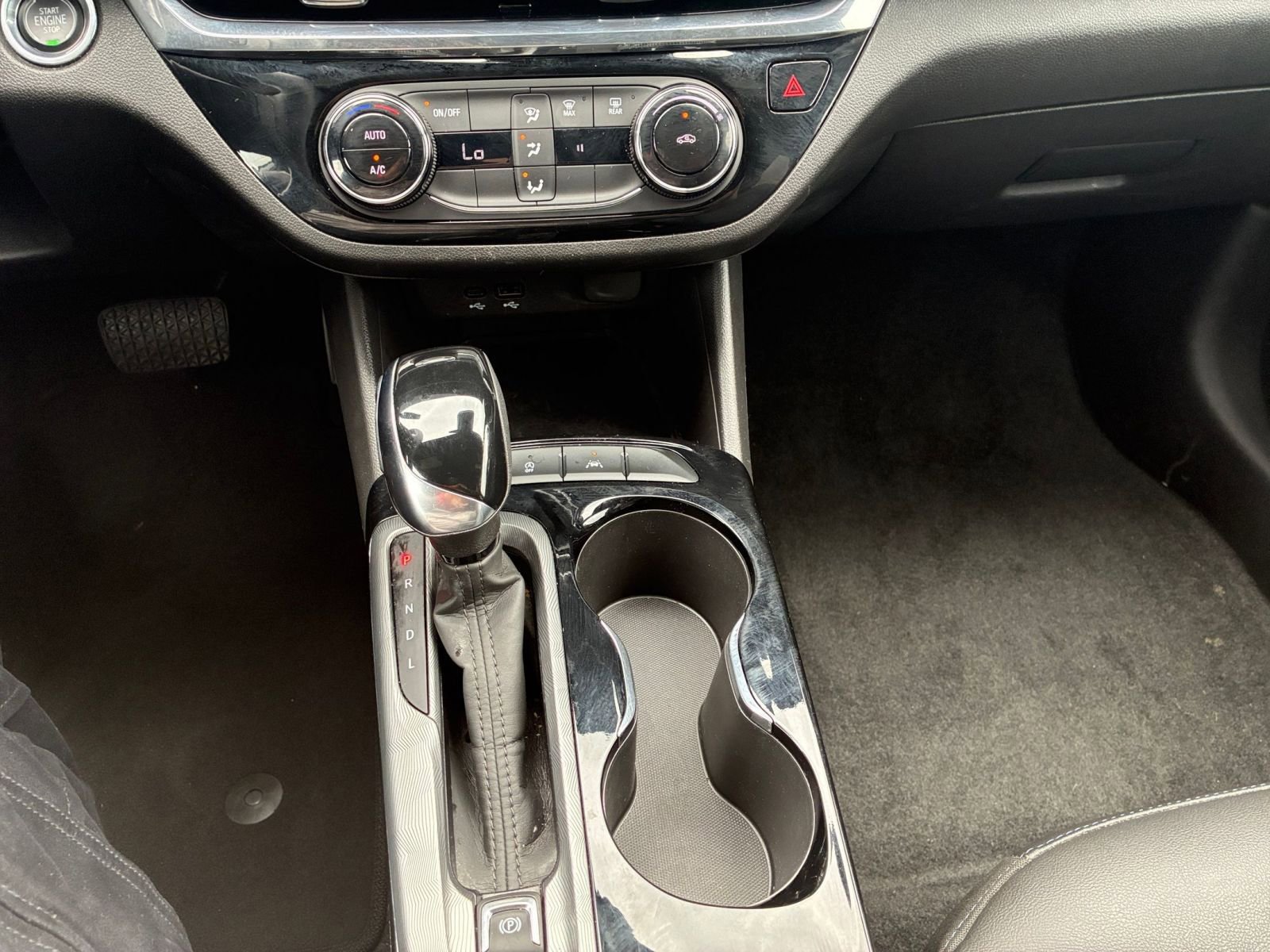 Used 2025 Buick Envista Sport Touring FWD image 36