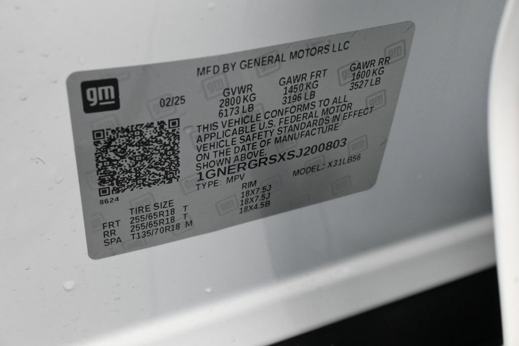 Used 2025 Chevrolet Traverse LT FWD image 17
