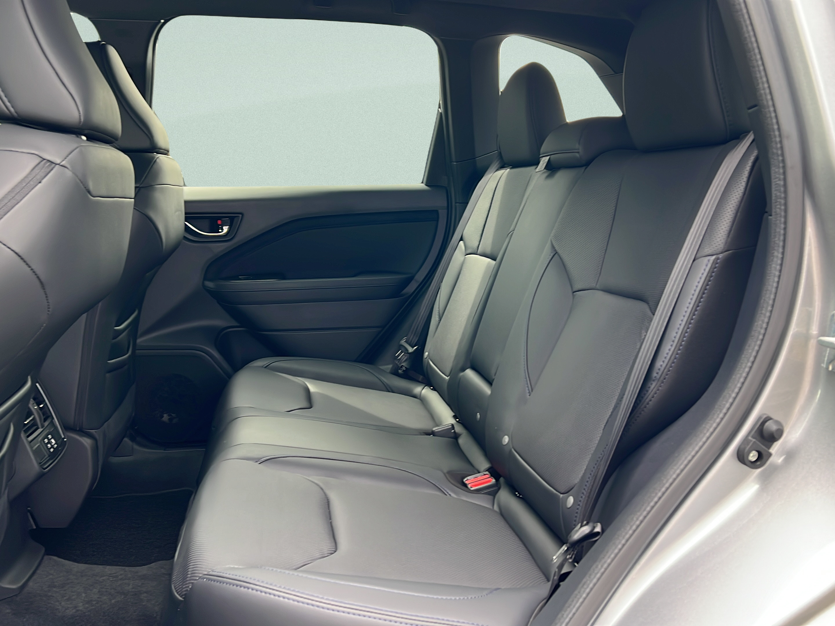 New 2026 Subaru Forester Limited AWD/4WD image 9