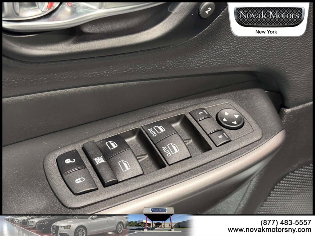 Used 2022 Jeep Cherokee Limited image 14