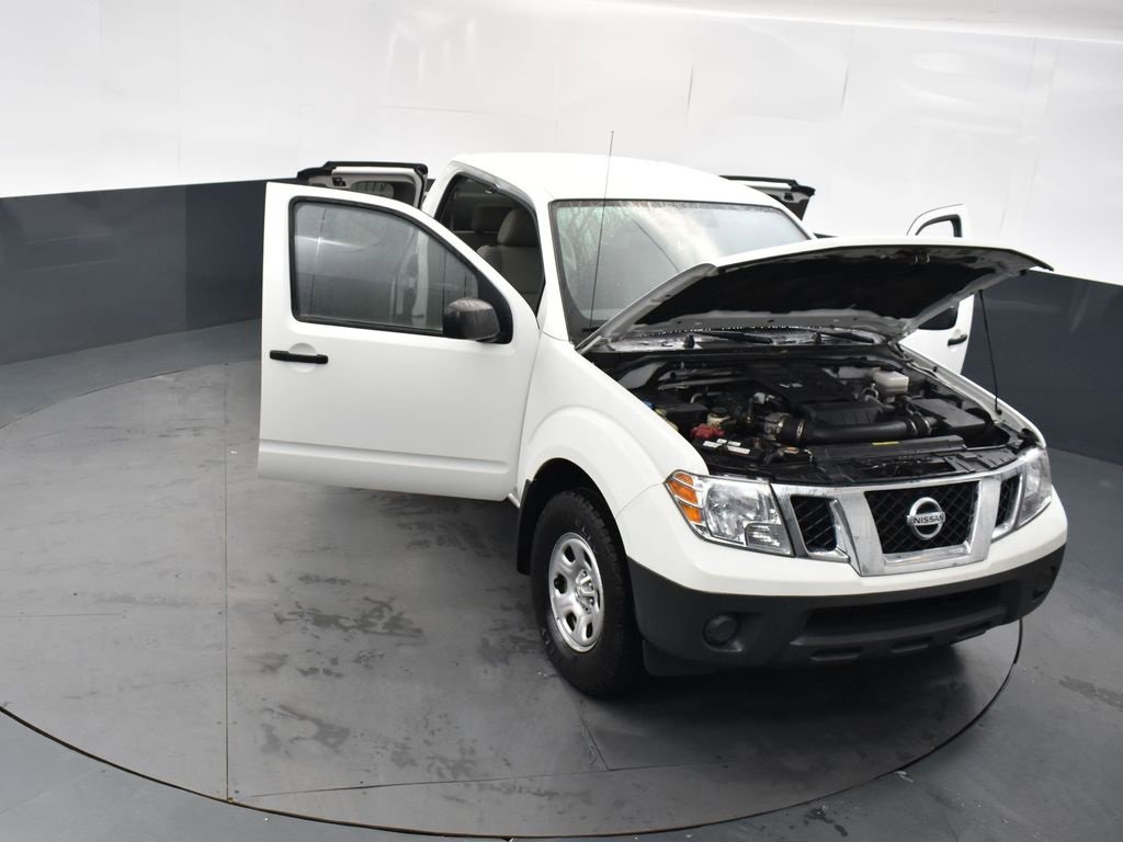 Used 2020 Nissan Frontier S image 20