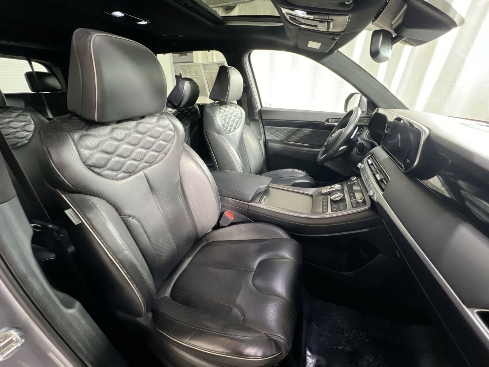 Used 2020 Hyundai Palisade Limited image 23