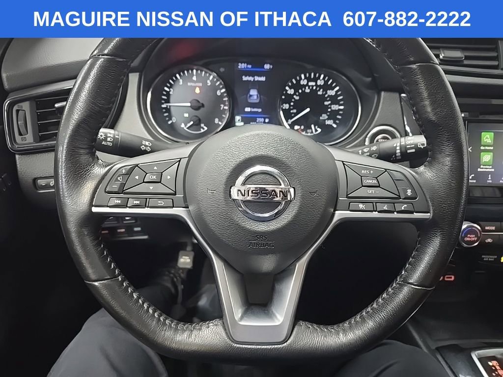 Used 2018 Nissan Rogue SV w/ Sun & Sound Touring Package image 19