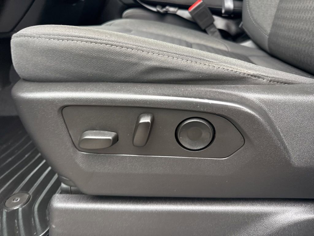 Used 2023 Chevrolet Silverado 1500 Custom image 10