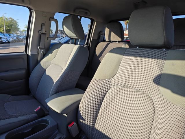 Used 2020 Nissan Frontier SV image 14