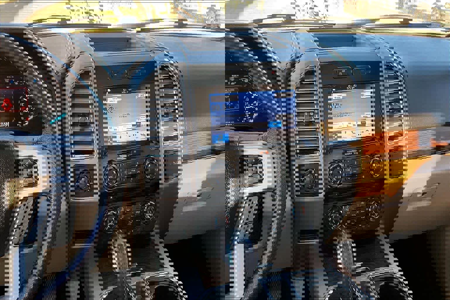 Used 2016 Ford F150 Lariat image 6