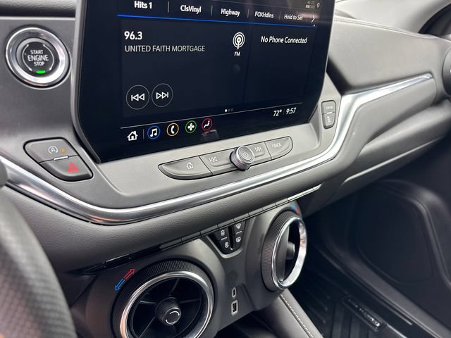 Used 2024 Chevrolet Blazer LT w/ Convenience Package FWD image 23