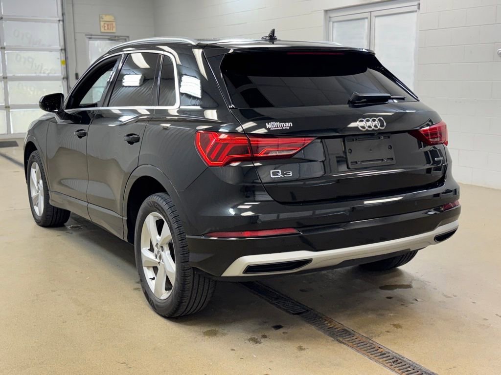Used 2020 Audi Q3 2.0T Premium w/ Convenience Package image 7