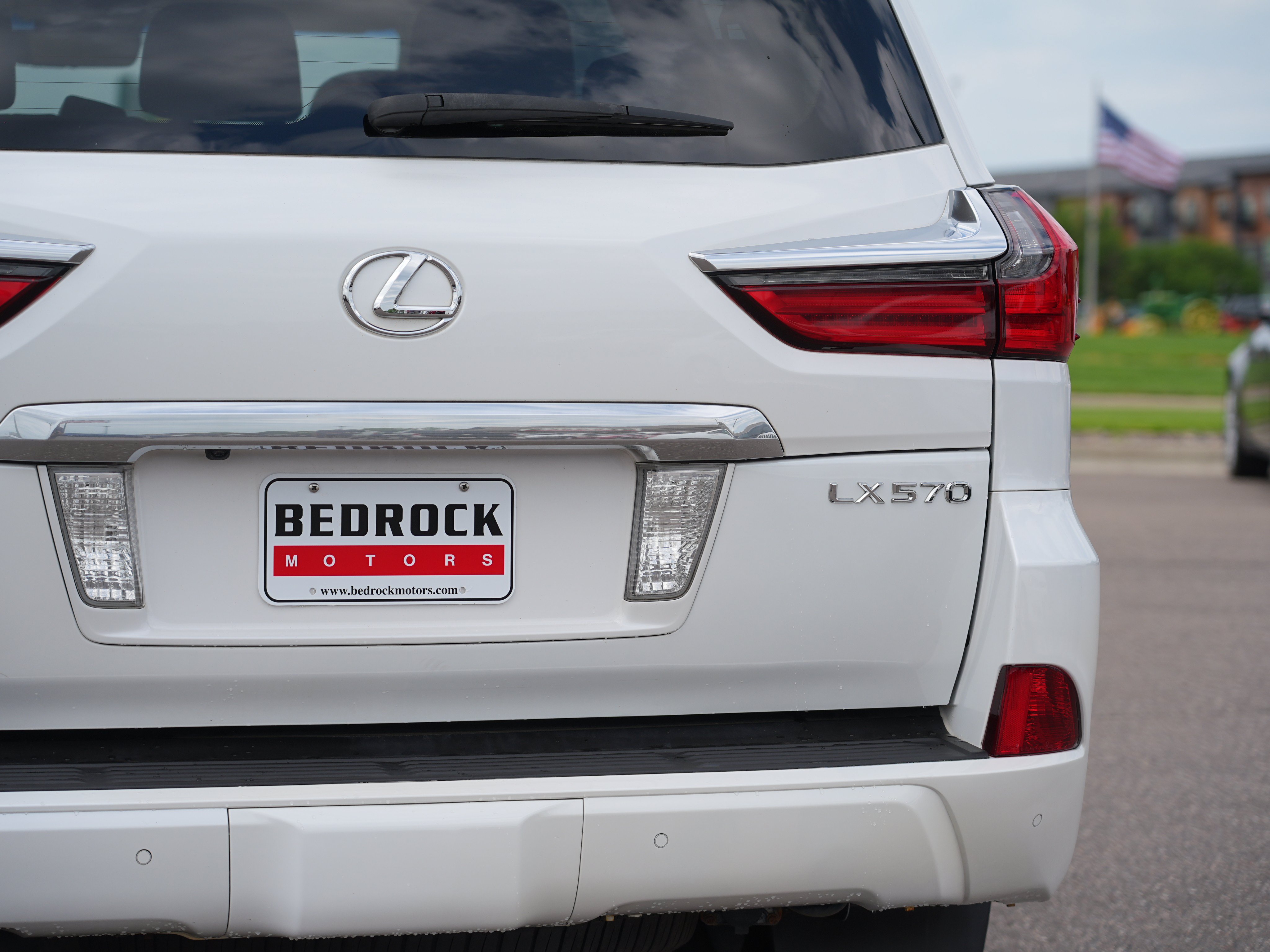 Used 2016 Lexus LX 570 4WD w/ Luxury Package image 10