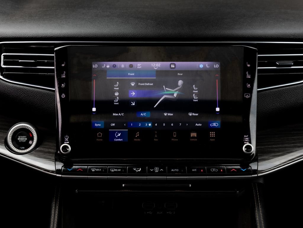 Used 2022 Jeep Wagoneer Series II w/ Premium Group I AWD/4WD image 24