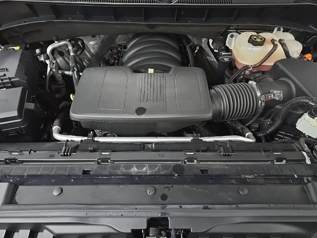 Used 2023 Chevrolet Silverado 1500 RST AWD/4WD image 15