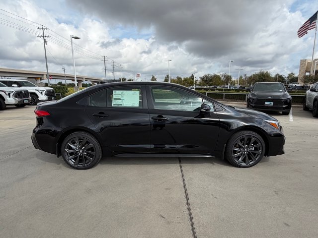 New 2027 Toyota Corolla SE FWD image 3