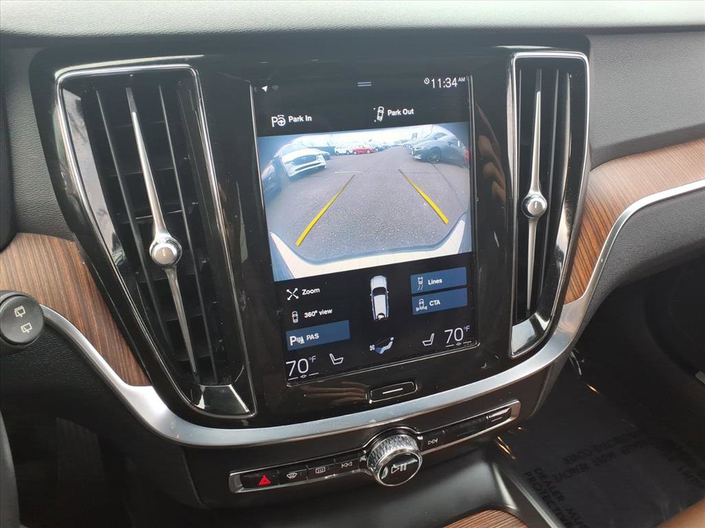 Used 2021 Volvo V60 T5 Cross Country image 26