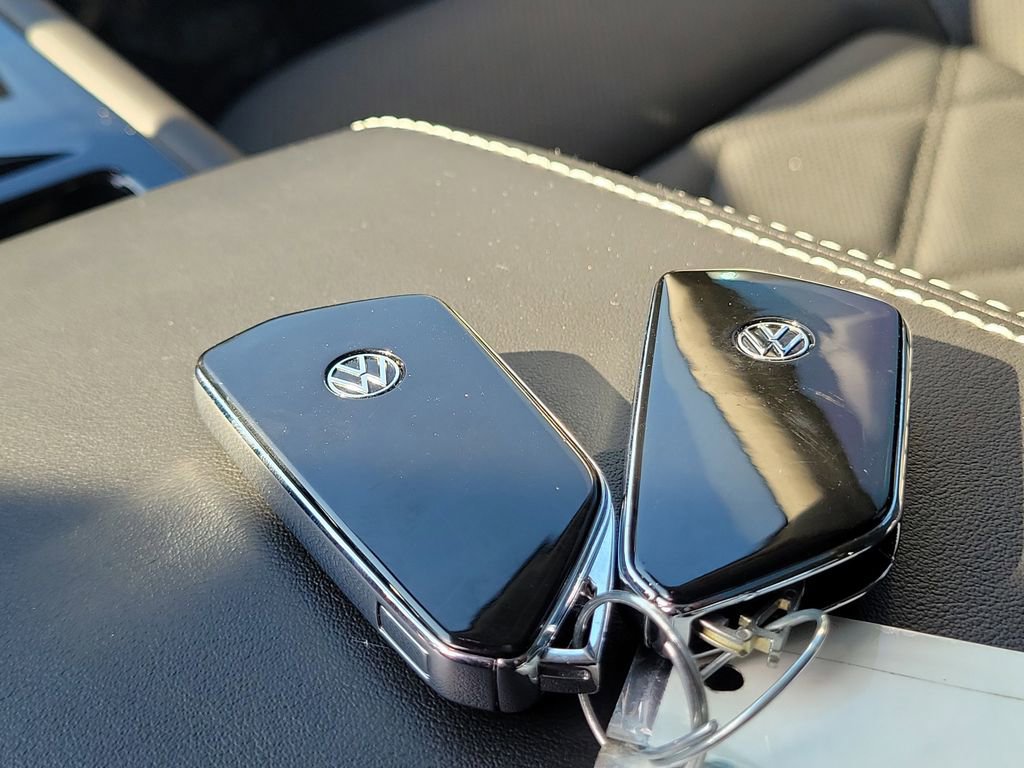 Used 2024 Volkswagen Atlas SE w/ Panoramic Sunroof Package FWD image 37