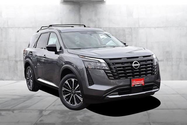 New 2026 Nissan Pathfinder Platinum image 2