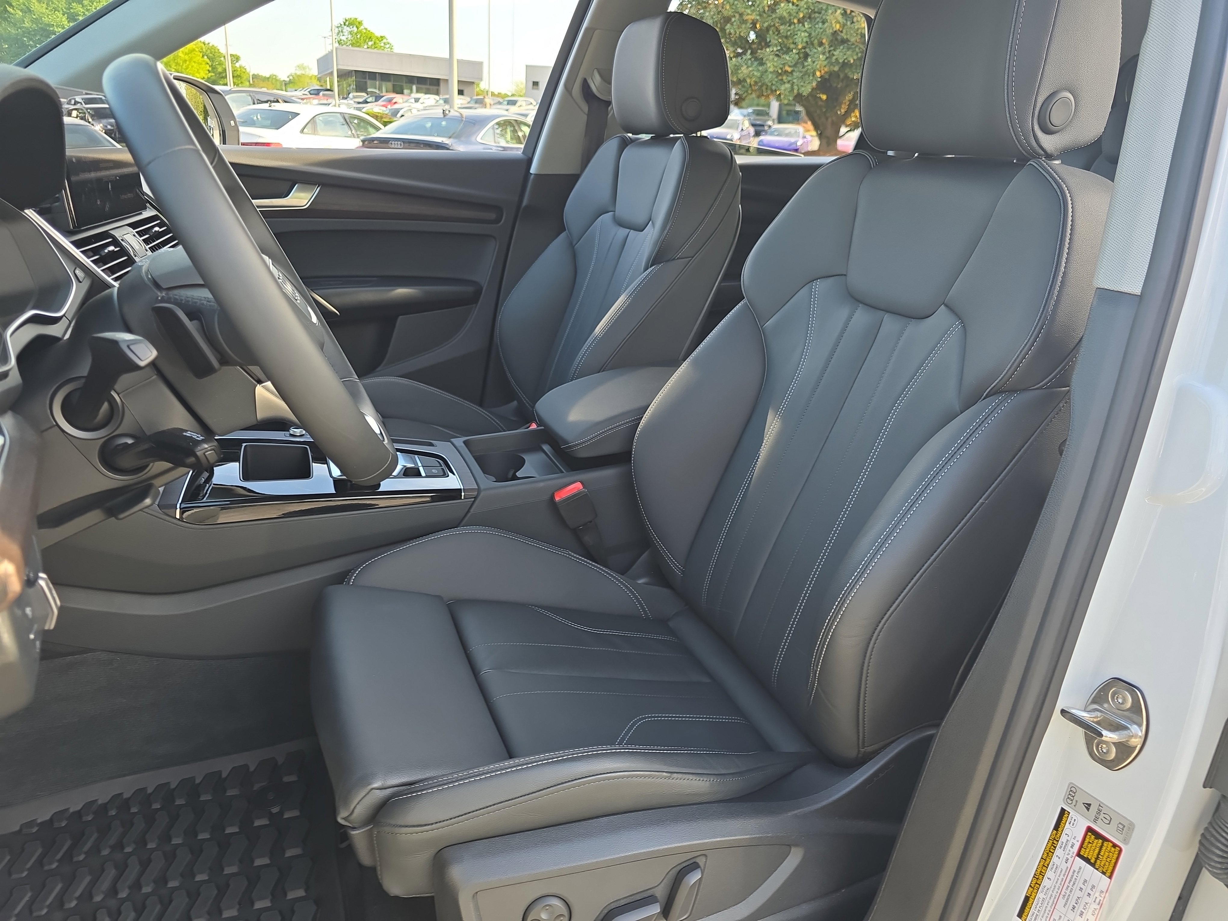 Used 2025 Audi Q5 e Premium image 15