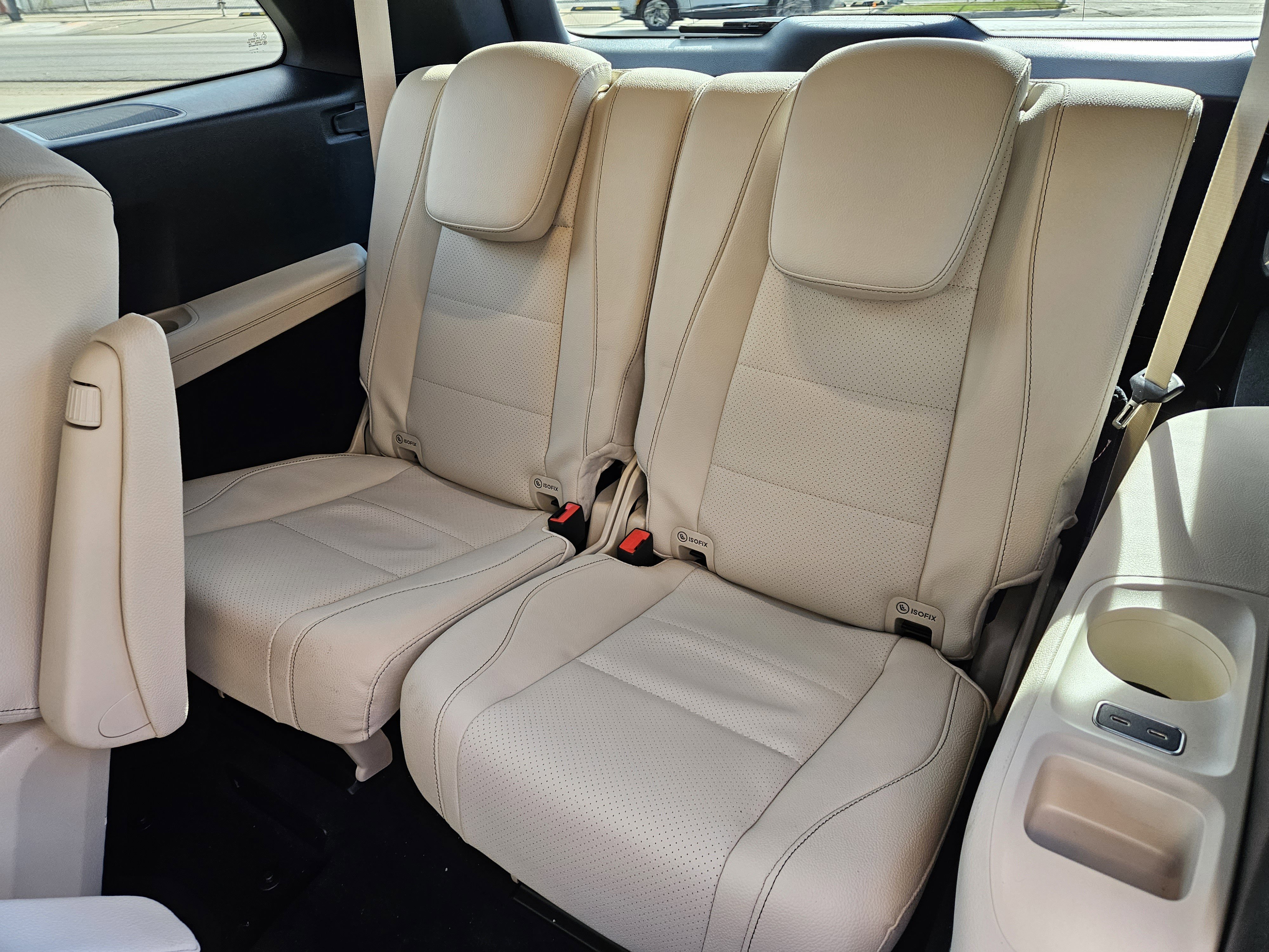 Used 2024 Mercedes-Benz GLS 450 4MATIC image 31