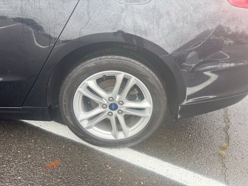 Used 2018 Ford Fusion S FWD image 13