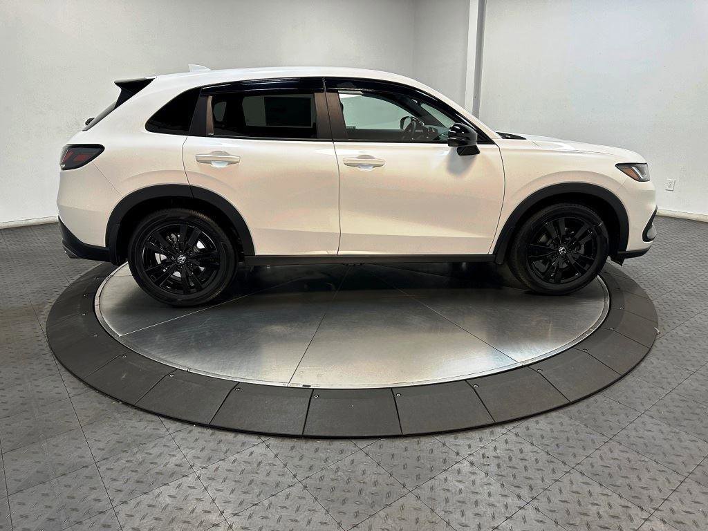 New 2026 Honda HR-V Sport image 9