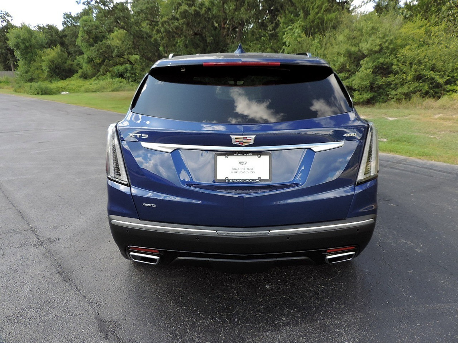 Certified 2026 Cadillac XT5 Sportv w/ LPO, Floor Liner Package AWD/4WD image 6