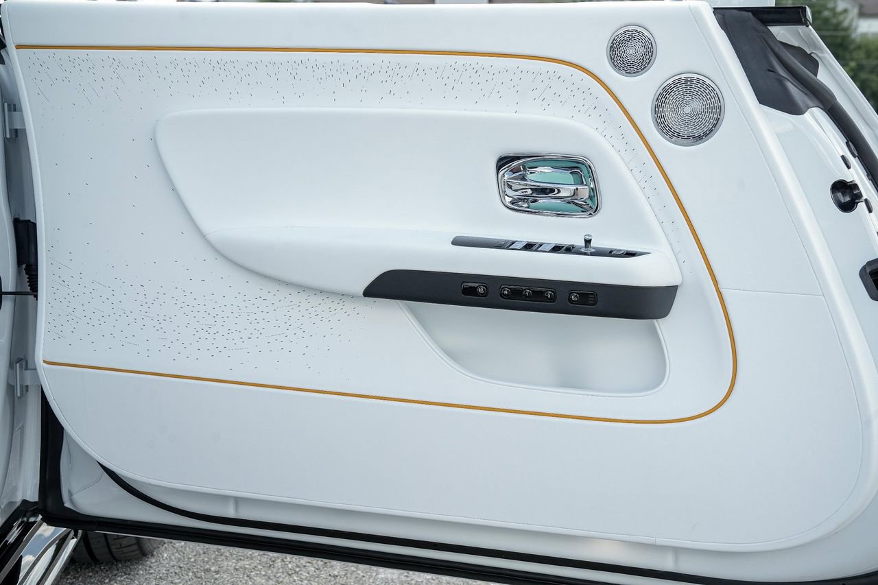 New 2025 Rolls-Royce Spectre Black Badge AWD/4WD image 35
