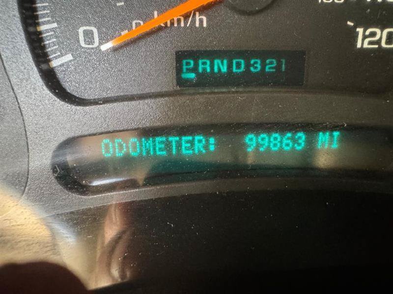 Used 2003 Chevrolet Silverado 2500 LS w/ Skid Plate Package AWD/4WD image 32