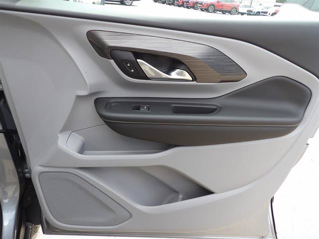 Certified 2023 GMC Terrain SLT w/ LPO, Floor Liner Package AWD/4WD image 41