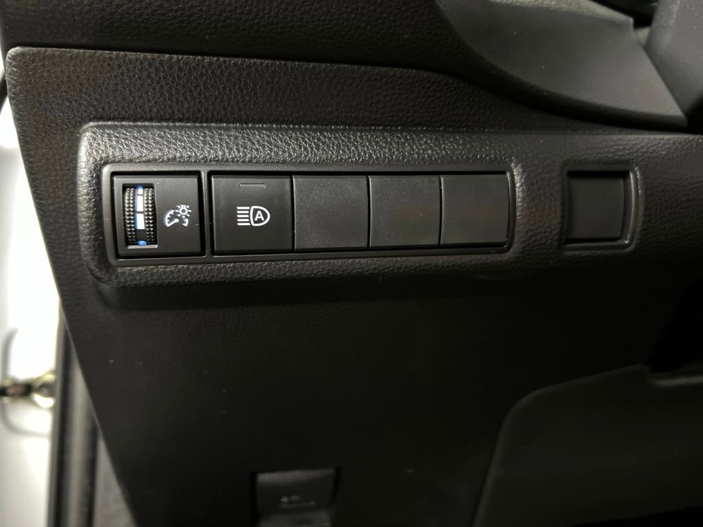 Used 2022 Toyota Corolla XSE FWD image 24