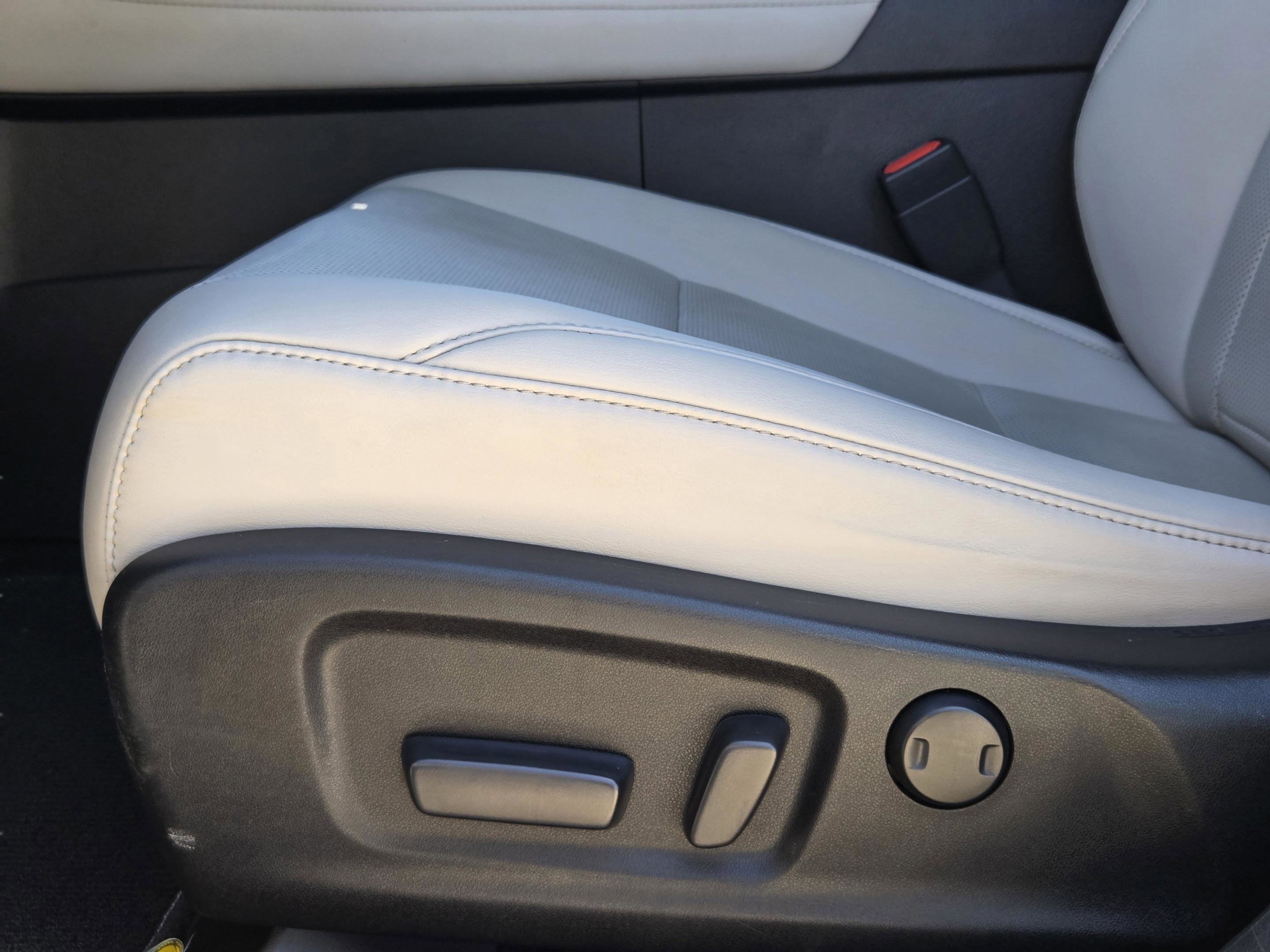 Used 2020 Lexus RX 350 Premium w/ Premium Package image 19