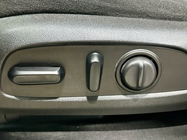 Used 2019 Chevrolet Traverse LT FWD image 20