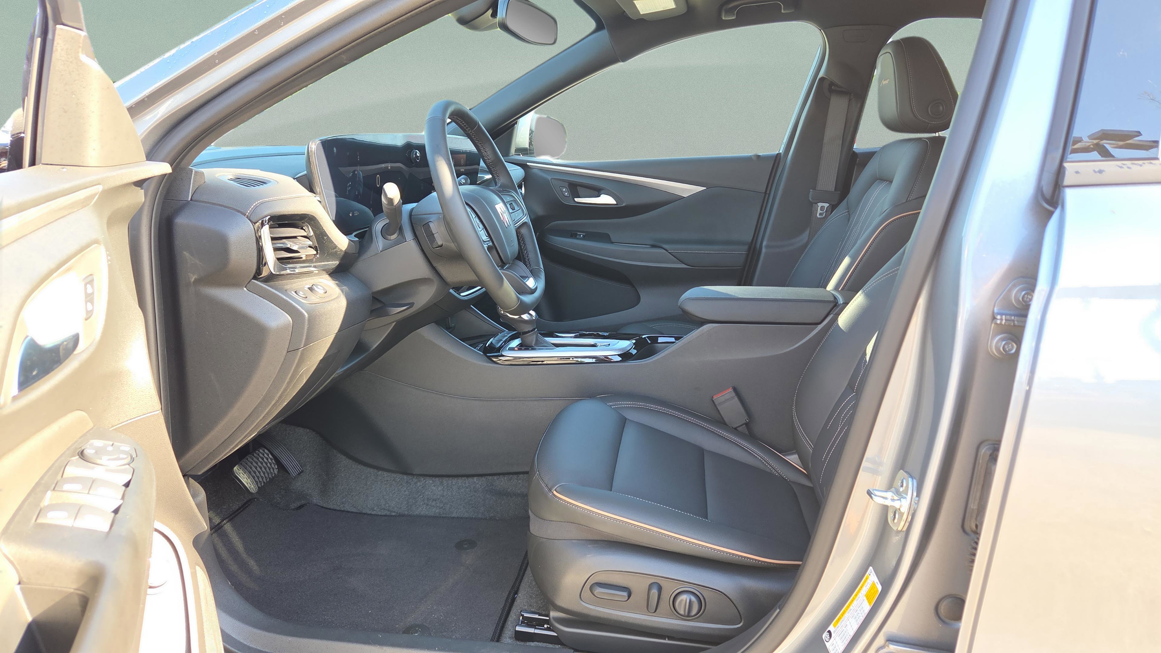 New 2026 Buick Envista Avenir FWD image 12