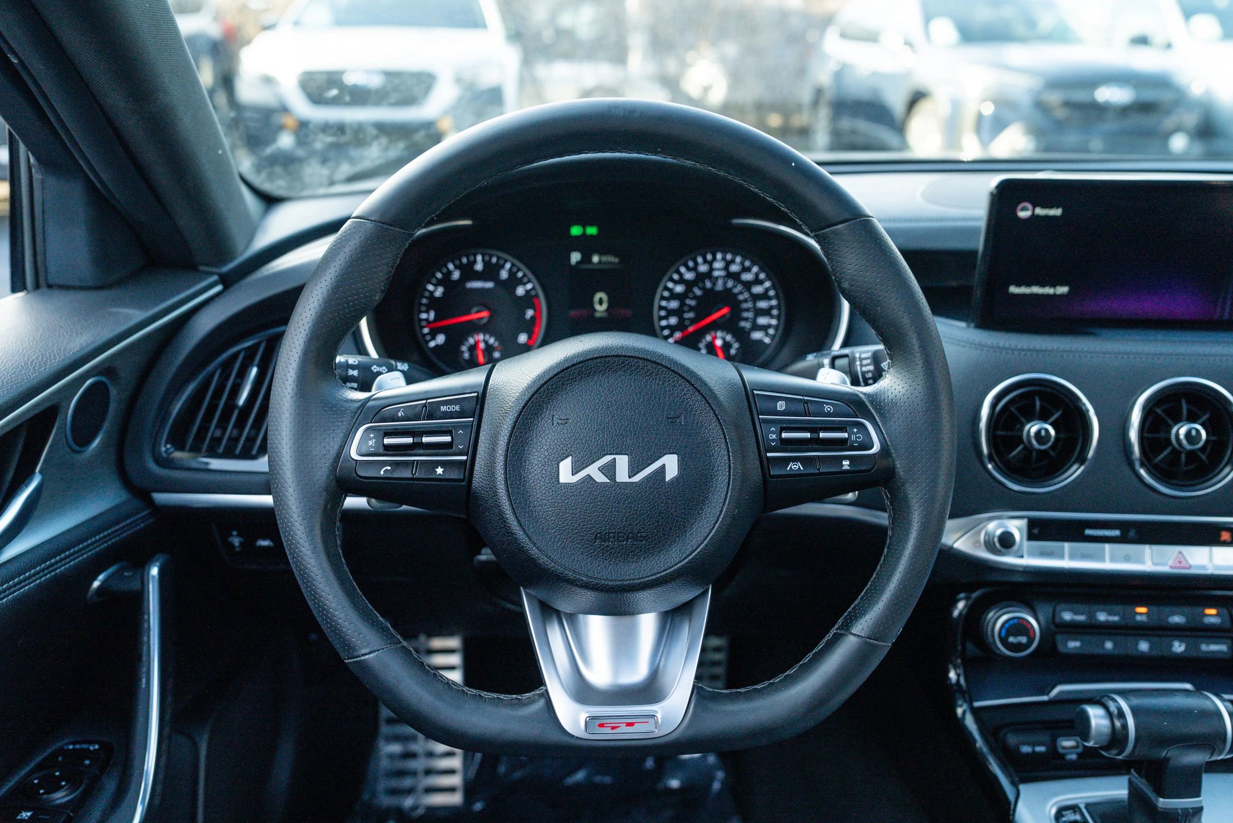 Used 2022 Kia Stinger GT1 RWD image 13